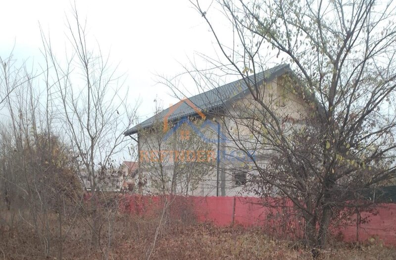Magurele, Ilfov, vanzare vila la rosu